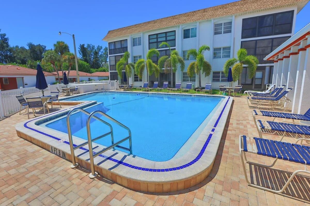 2 Bed 2 Bath Centrally Located On Siesta Key Sarasota Luaran gambar